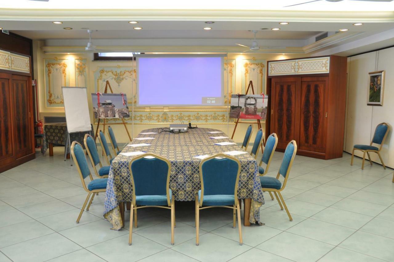 Hotel Marina فيفيروني المظهر الخارجي الصورة